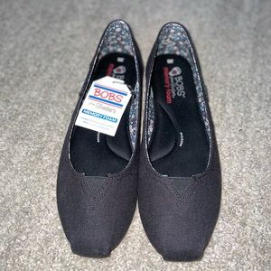 Size 9.5 Skechers Memory Foam Flats